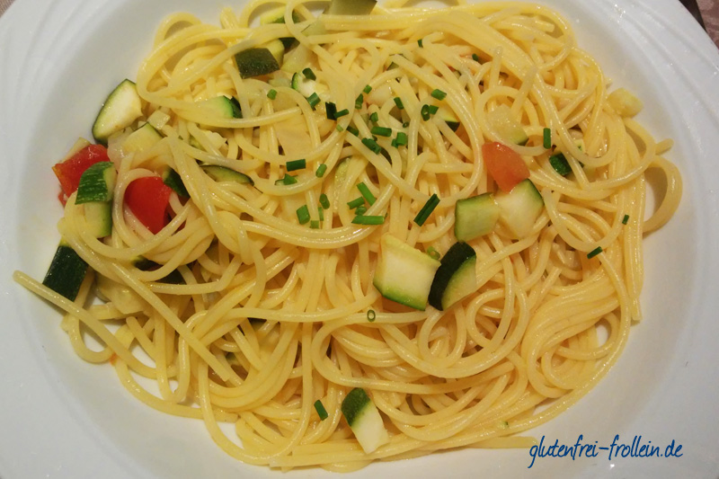 glutenfreie Spaghetti mit Gemüse