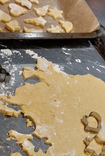 glutenfreie Plätzchen_ausgestochene Plätzchen